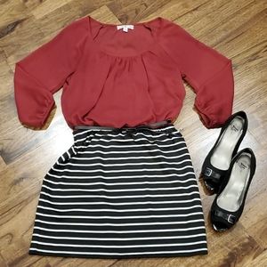 Womens burgundy & black dress size S